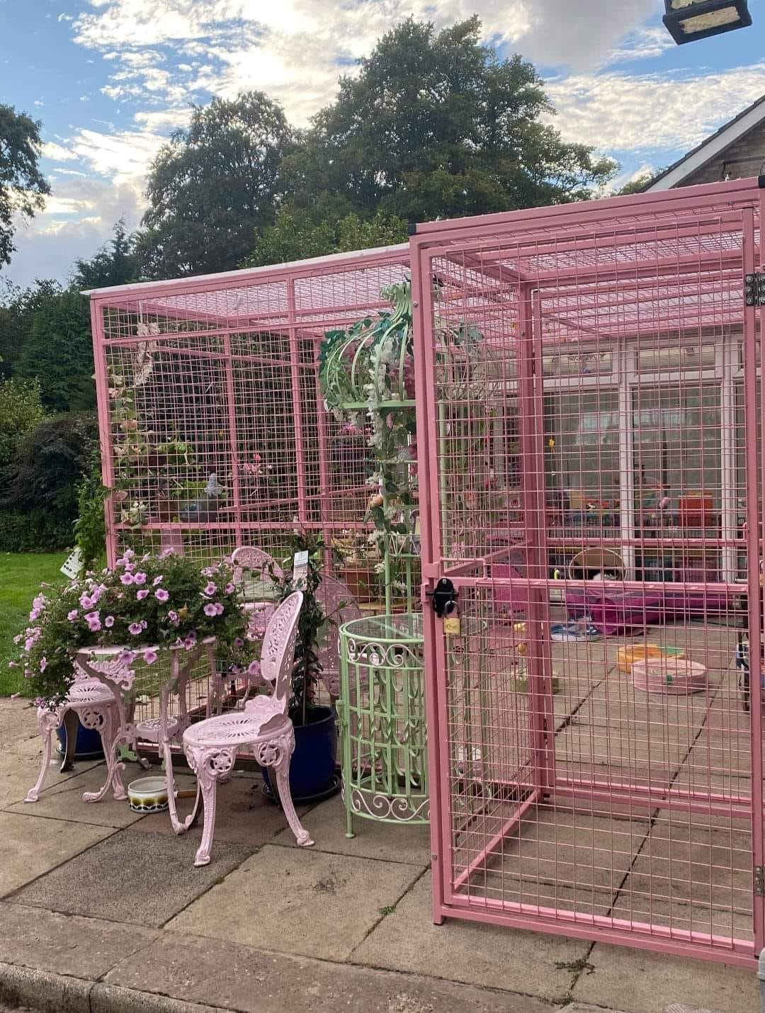Steel Catio