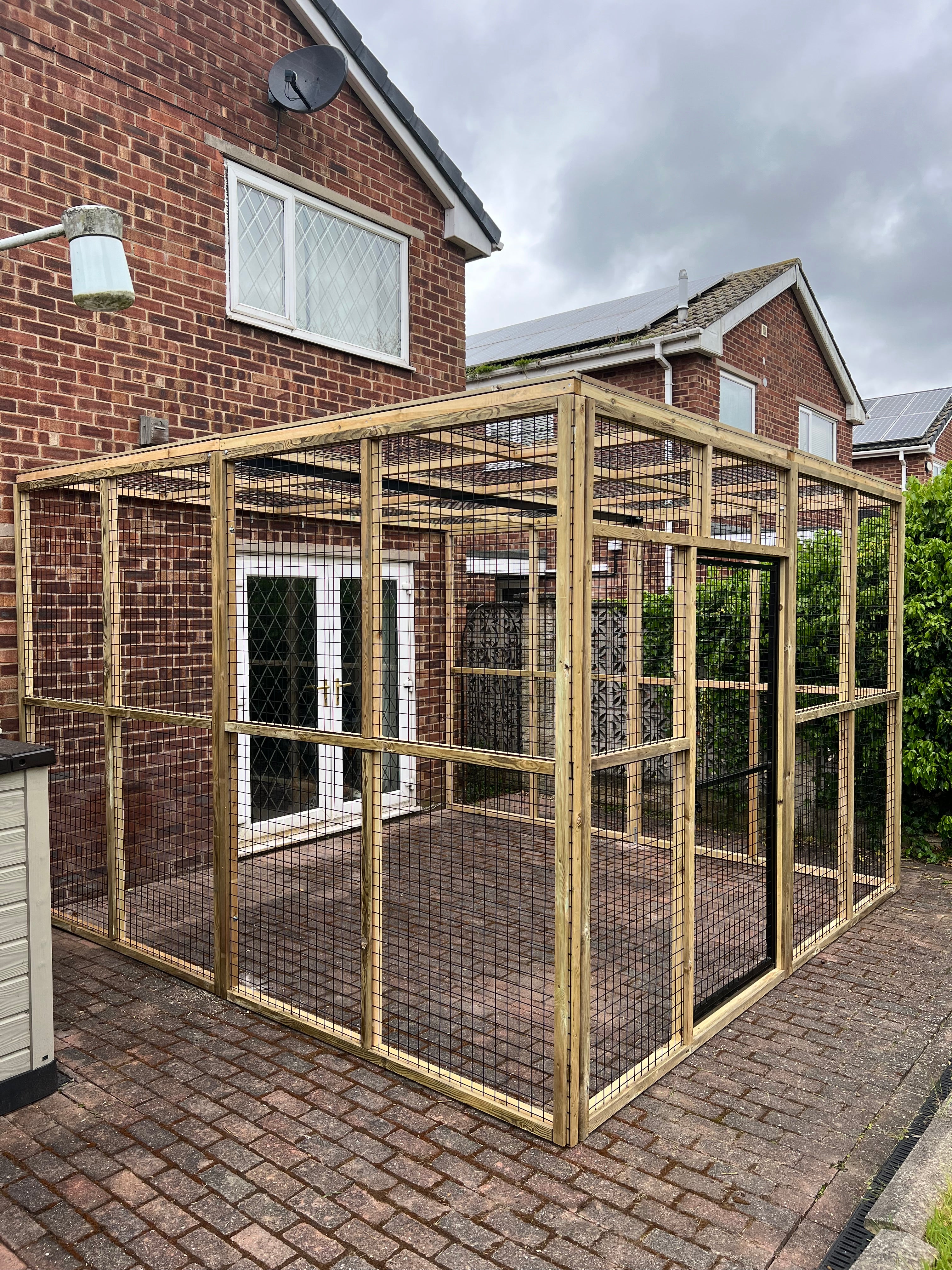 8ft Long x 8ft Wide Complete Catio